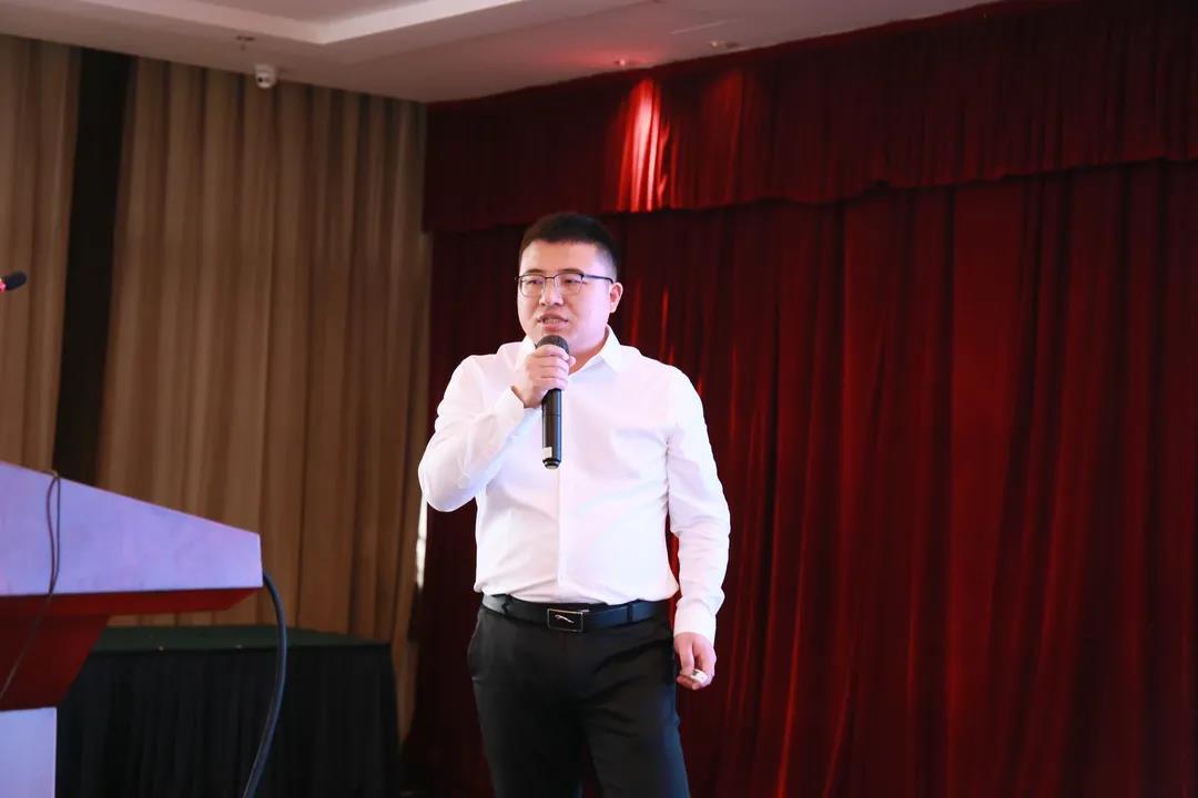 加氣協(xié)會(huì )主辦、東岳機械承辦的第五屆加氣混凝土行業(yè)總工程師論壇暨2021綠色低碳論壇圓滿(mǎn)召開(kāi)