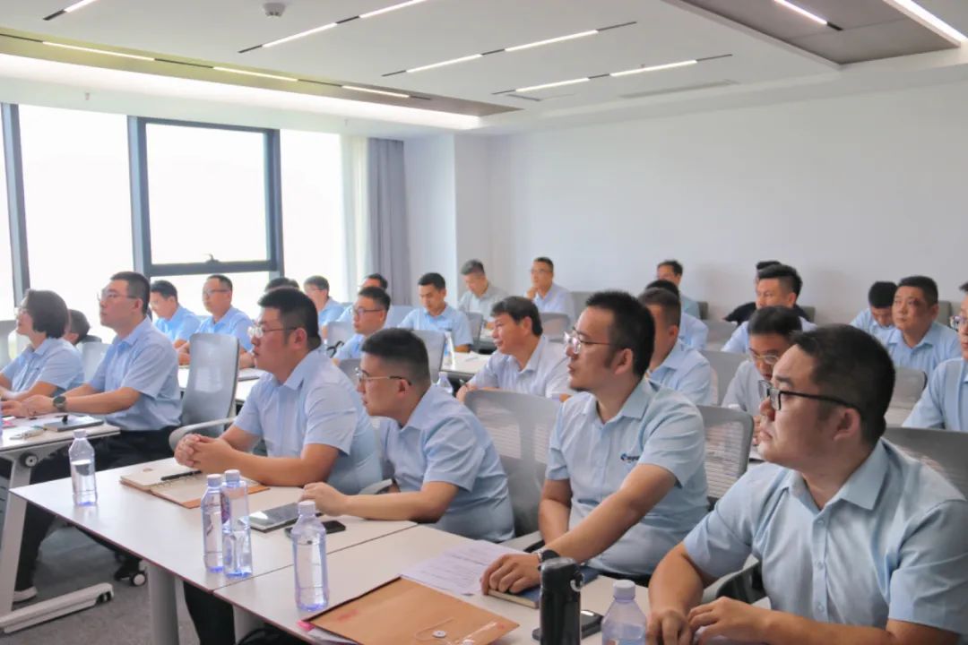 2024年上半年中層管理干部述職會(huì )議：述職曬答卷，砥礪再奮進(jìn)。